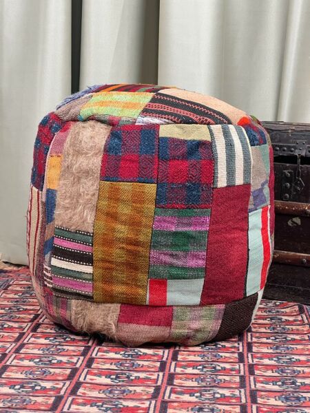 Nostaljik Kilim Puf Ölçü Çap 45 Cm Yükseklik 42 Cm