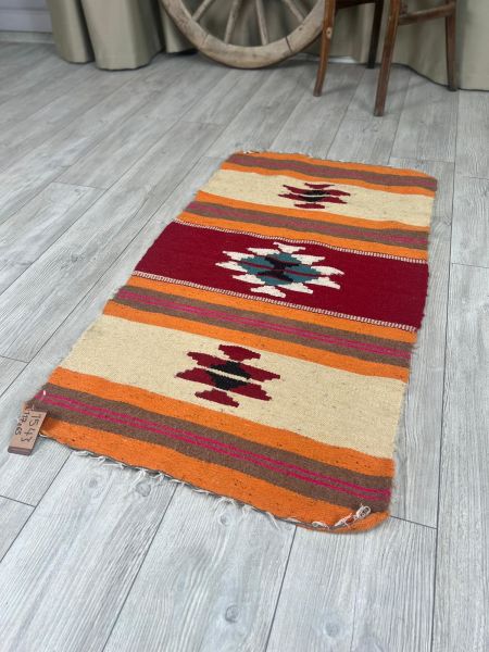 El Dokumasi Halı Kilim Yolluk Paspas Ölçü 140X129 Cm