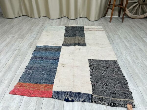 El Dokumasi Halı Kilim Yolluk Paspas Ölçü 179X123 Cm