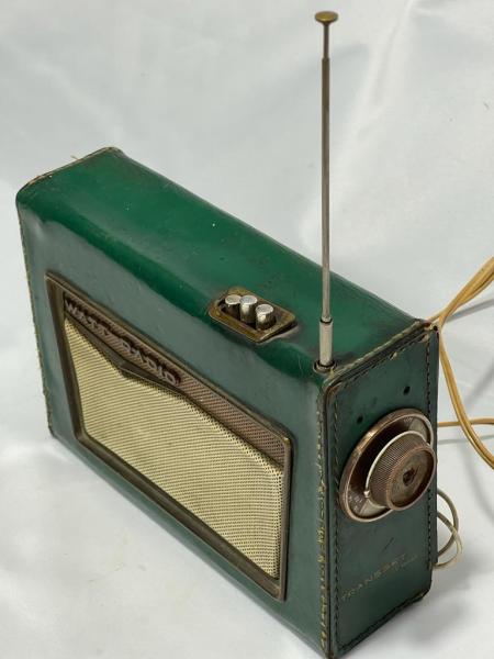 Vintage İtalyan Watt Radio 1959 Model Aoa Ölçü 23X7Cm 17Cm Yüksekliği