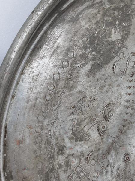 El Dövmesi İşlemeli Bakır Tepsi Aoa Ölçü 33,5Cm Çapi