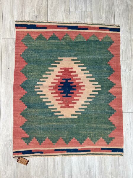 El Dokumasi Halı Kilim Yolluk Paspas Ölçü 113X92 Cm