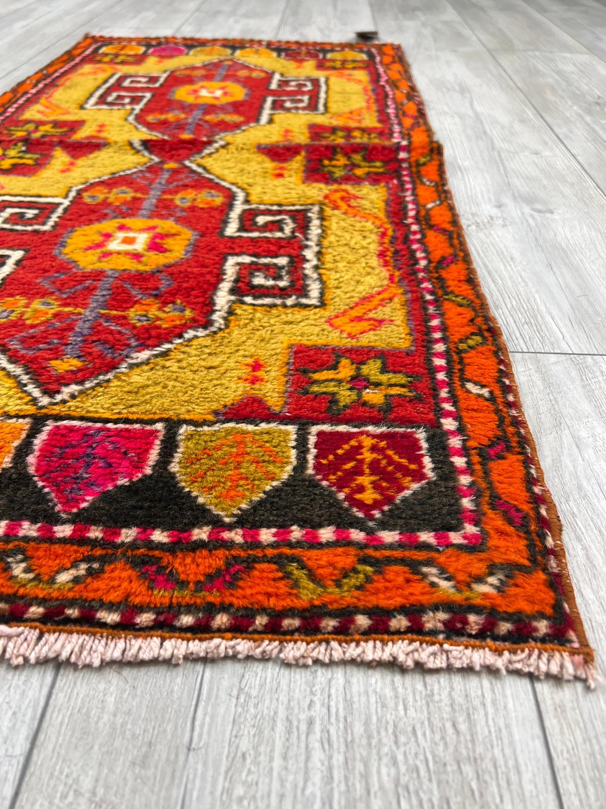El Dokumasi Halı Kilim Yolluk Paspas Ölçü 117X58 Cm