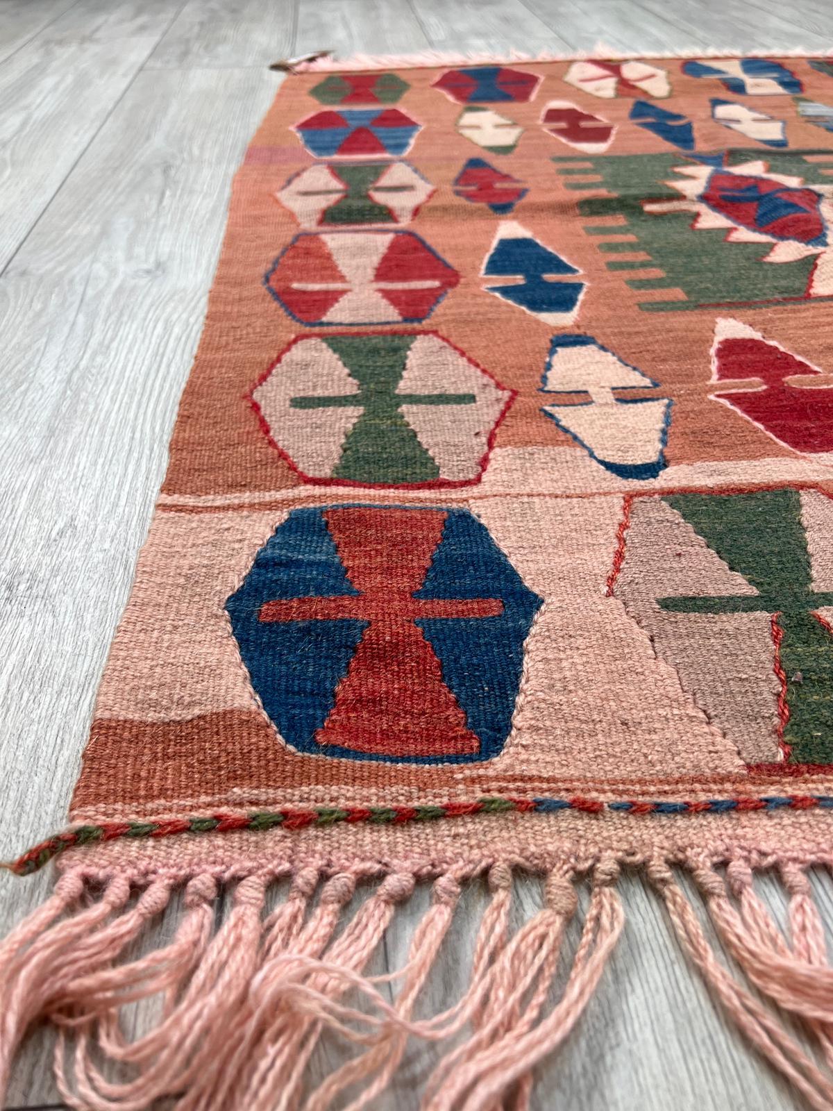 El Dokumasi Halı Kilim Yolluk Paspas Ölçü 114X86 Cm