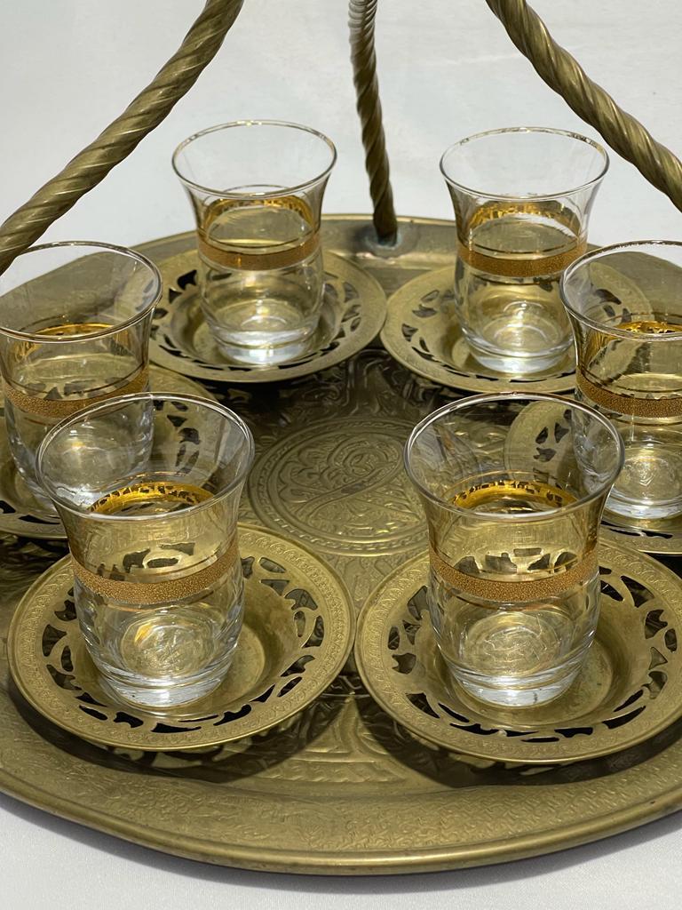 Bakır İşlemeli Çay Askı Ve Bardak Takimi 6 Adet Bardak + Tabak + Tepsi Aoa Ölçü 34X30Cm