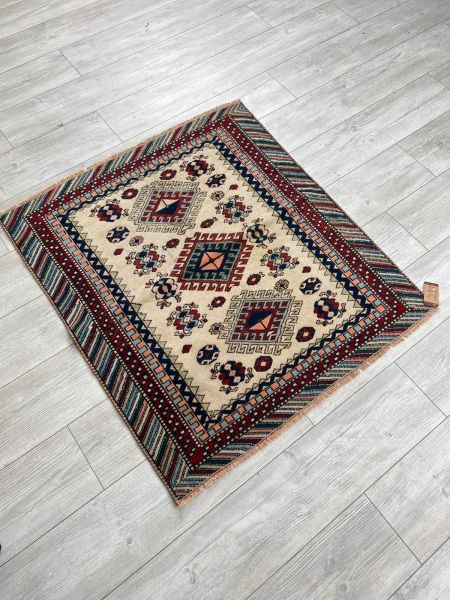 El Dokumasi Halı Kilim Yolluk Paspas Ölçü 110X98 Cm