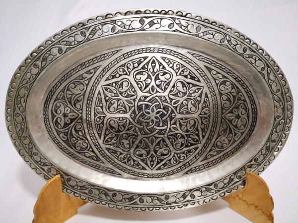 Ağır İşlemeli Elde Dövme Tepsi Aoa Ölçü 32X23Cm