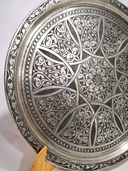 Ağır İşlemeli Elde Dövme Tepsi Aoa Ölçü 33,5Cm Çapi