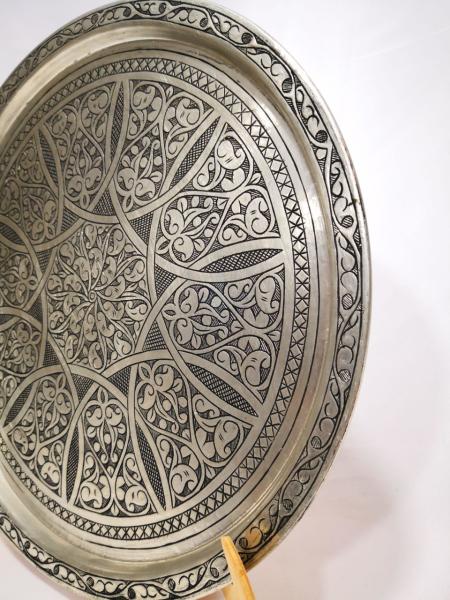 Ağır İşlemeli Elde Dövme Tepsi Aoa Ölçü 33,5Cm Çapi