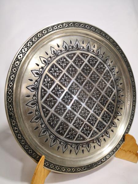 Ağır İşlemeli Elde Dövme Tepsi Aoa Ölçü 32Cm Çapi