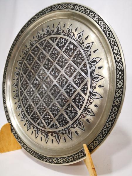 Ağır İşlemeli Elde Dövme Tepsi Aoa Ölçü 32Cm Çapi
