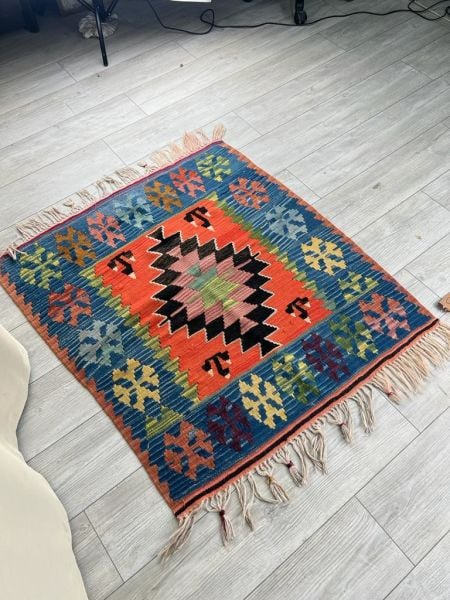 El Dokumasi Halı Kilim Yolluk Paspas Ölçü 109X100 Cm