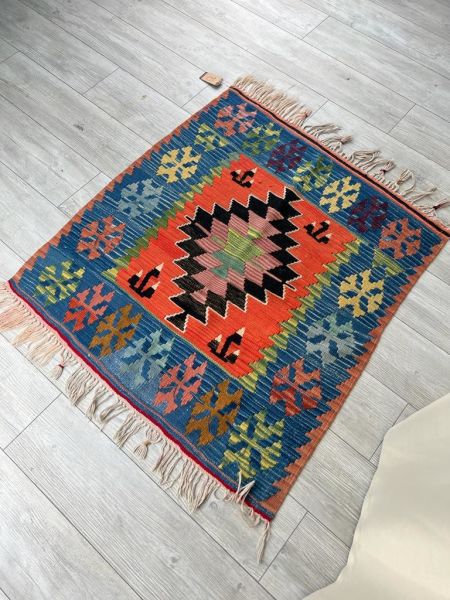 El Dokumasi Halı Kilim Yolluk Paspas Ölçü 109X100 Cm
