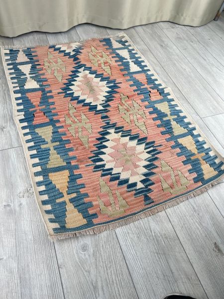 El Dokumasi Halı Kilim Yolluk Paspas Ölçü 109X79 Cm
