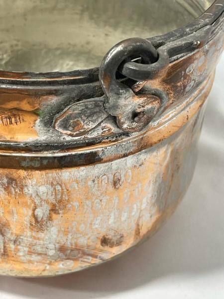 Farkli Formda El Dövme Bakır Helke Aoa Ölçü 26 Cm Çapi 22 Cm Yüksekligi