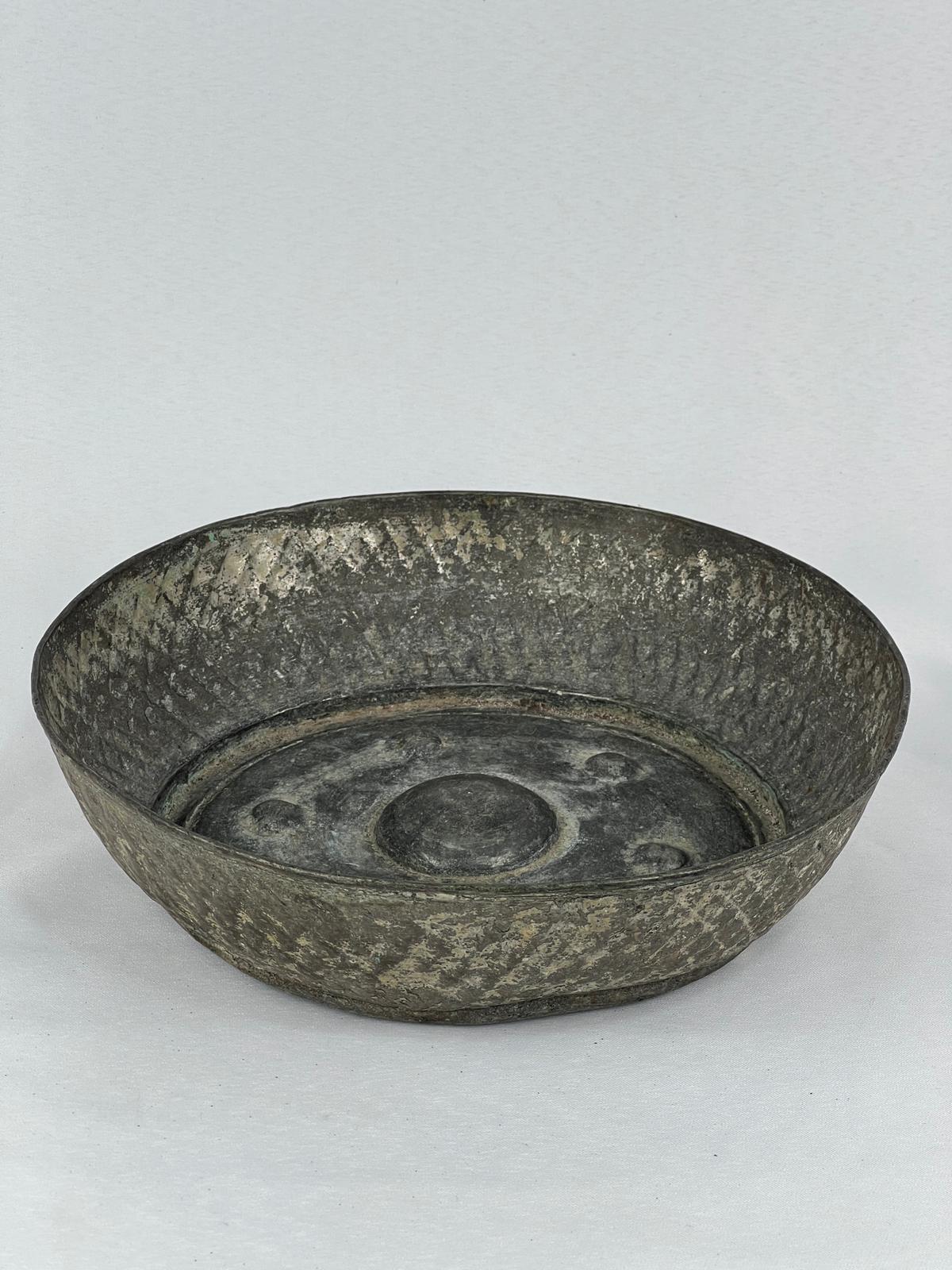 Antika Bakır Tas Ölçü Çap 23,5 Cm H 6 Cm
