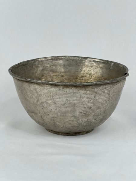 Antika Bakır Tas Ölçü Çap 18 Cm H 9 Cm