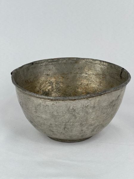 Antika Bakır Tas Ölçü Çap 18 Cm H 9 Cm