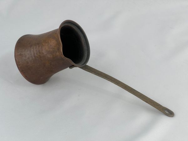 Antika Bakır Cezve Ölçü Çap 9 Cm H 10 Cm Sap 15,5 Cm
