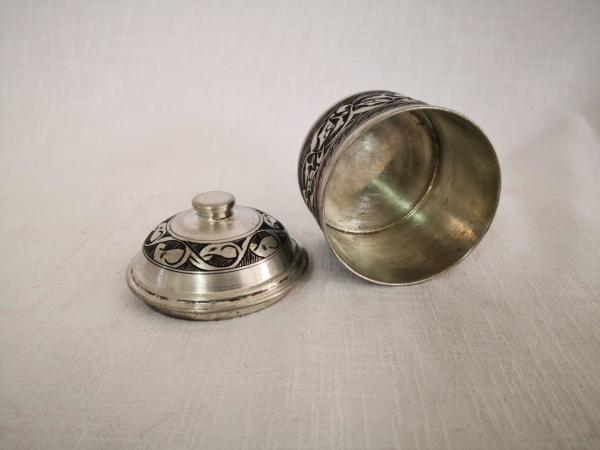 Ağır İşlemeli Bakır Şekerlik Saklama kabı Aoa Ölçü 8X8Cm 10Cm Yüksekliği