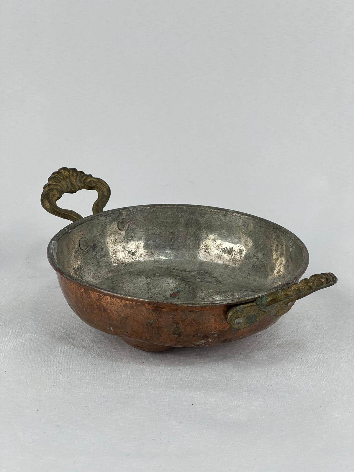 Antika Bakır Sahan Ölçü 22X15 Cm H 8 Cm