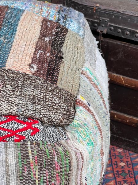 Nostaljik Kilim Puf Ölçü Çap 45 Cm Yükseklik 42 Cm