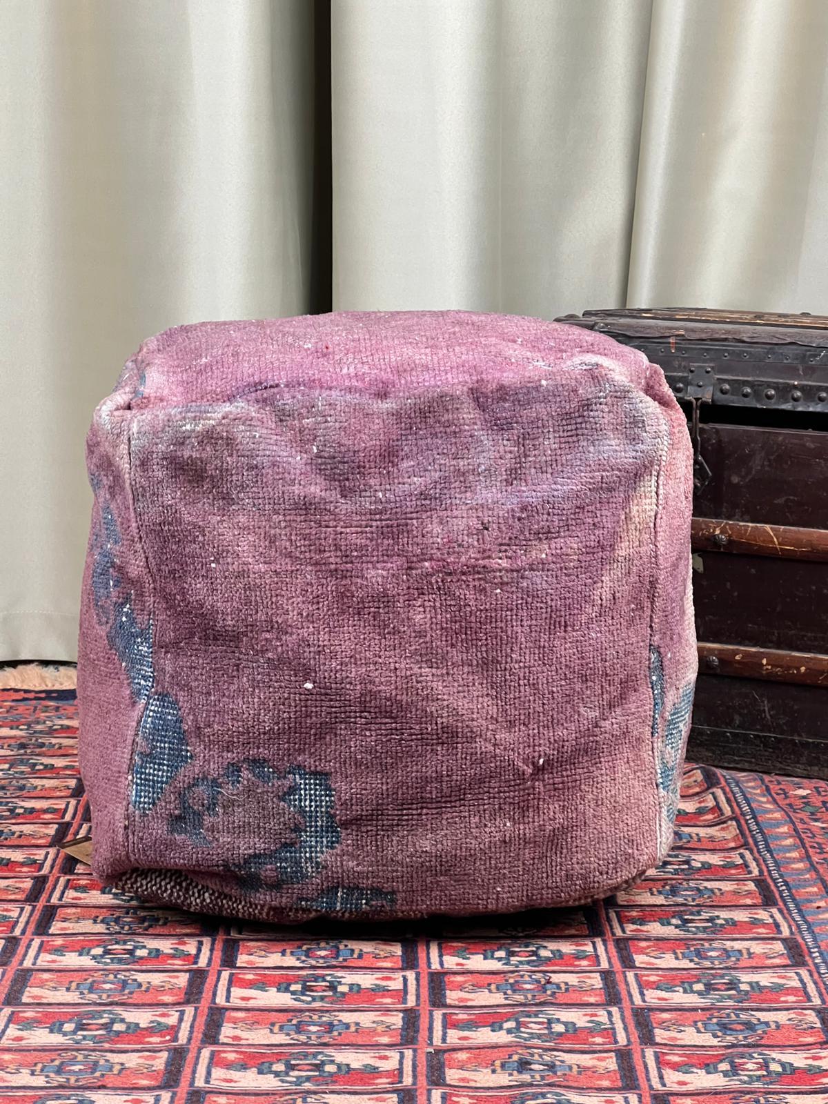 Nostaljik Kilim Puf Ölçü Çap 45 Cm Yükseklik 42 Cm