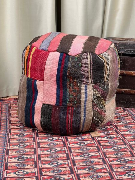 Nostaljik Kilim Puf Ölçü Çap 45 Cm Yükseklik 42 Cm