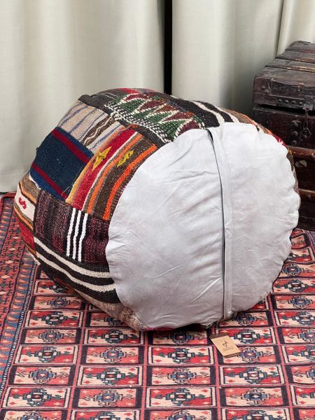 Nostaljik Kilim Puf Ölçü Çap 45 Cm Yükseklik 42 Cm