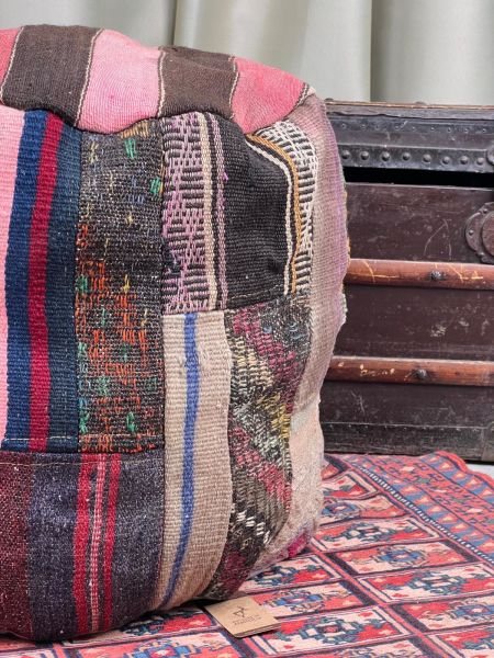 Nostaljik Kilim Puf Ölçü Çap 45 Cm Yükseklik 42 Cm