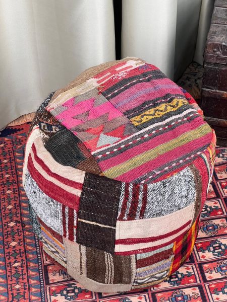 Nostaljik Kilim Puf Ölçü Çap 45 Cm Yükseklik 42 Cm