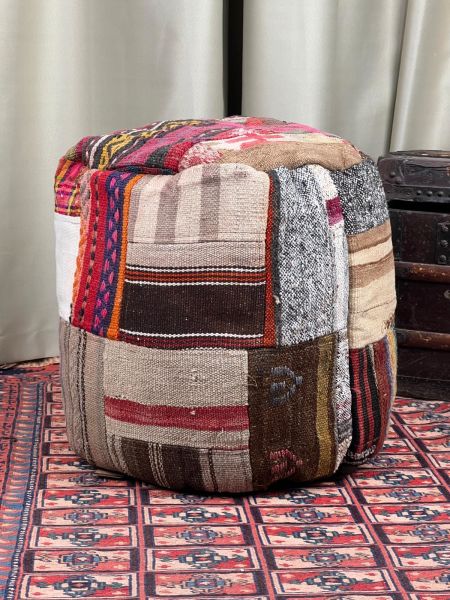Nostaljik Kilim Puf Ölçü Çap 45 Cm Yükseklik 42 Cm