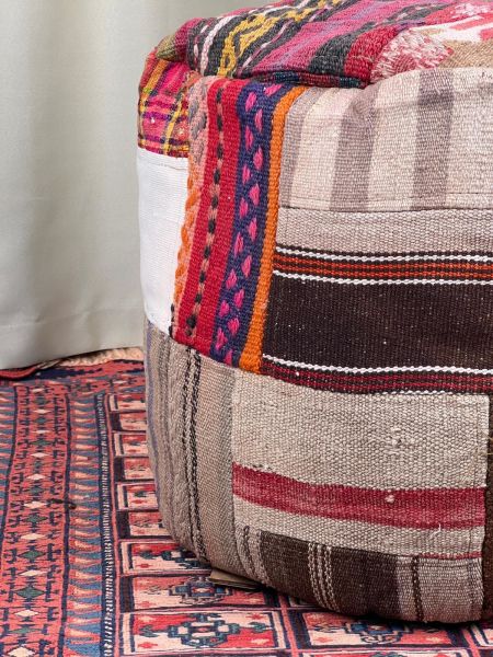 Nostaljik Kilim Puf Ölçü Çap 45 Cm Yükseklik 42 Cm