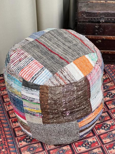 Nostaljik Kilim Puf Ölçü Çap 45 Cm Yükseklik 42 Cm