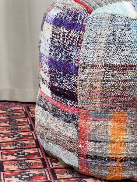 Nostaljik Kilim Puf Ölçü Çap 45 Cm Yükseklik 42 Cm
