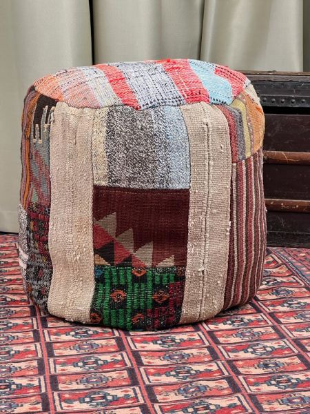 Nostaljik Kilim Puf Ölçü Çap 45 Cm Yükseklik 42 Cm