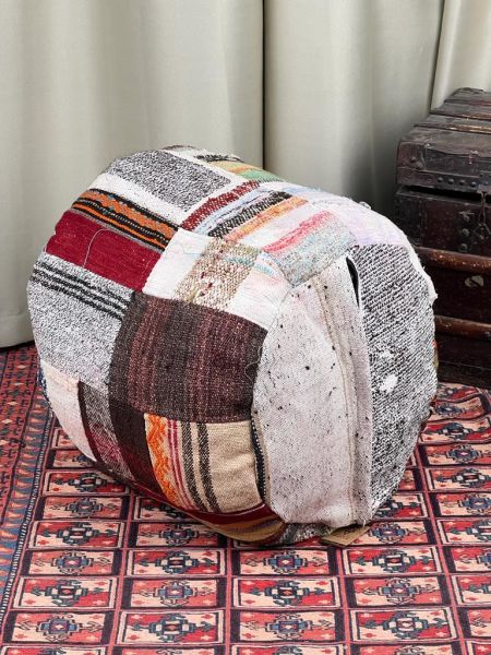 Nostaljik Kilim Puf Ölçü Çap 45 Cm Yükseklik 42 Cm