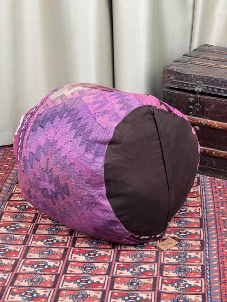 Nostaljik Kilim Puf Ölçü Çap 45 Cm Yükseklik 42 Cm