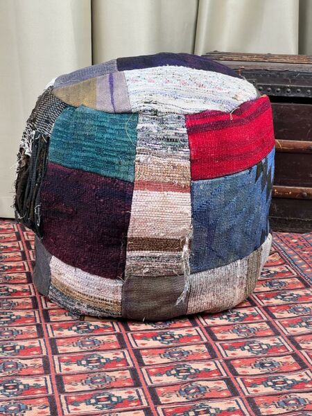 Nostaljik Kilim Puf Ölçü Çap 45 Cm Yükseklik 42 Cm