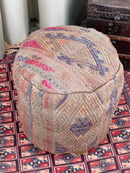 Nostaljik Kilim Puf Ölçü Çap 45 Cm Yükseklik 42 Cm