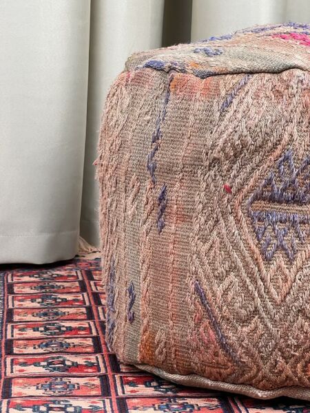 Nostaljik Kilim Puf Ölçü Çap 45 Cm Yükseklik 42 Cm