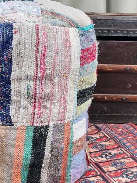Nostaljik Kilim Puf Ölçü Çap 45 Cm Yükseklik 42 Cm
