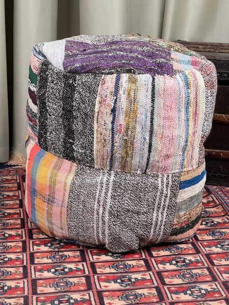 Nostaljik Kilim Puf Ölçü Çap 45 Cm Yükseklik 42 Cm