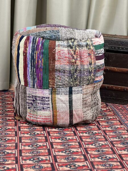 Nostaljik Kilim Puf Ölçü Çap 45 Cm Yükseklik 42 Cm