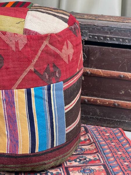 Nostaljik Kilim Puf Ölçü Çap 45 Cm Yükseklik 42 Cm