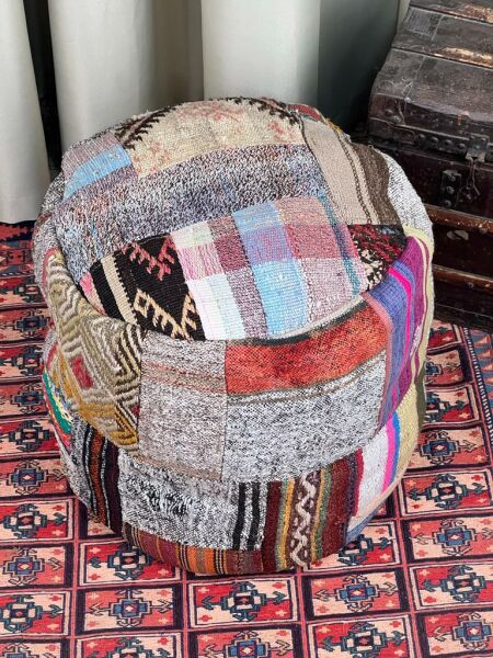 Nostaljik Kilim Puf Ölçü Çap 45 Cm Yükseklik 42 Cm