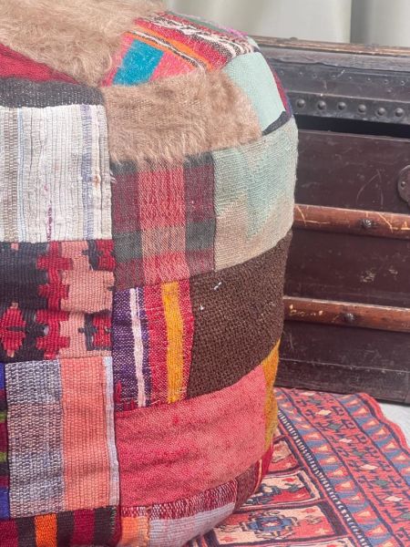 Nostaljik Kilim Puf Ölçü Çap 45 Cm Yükseklik 42 Cm
