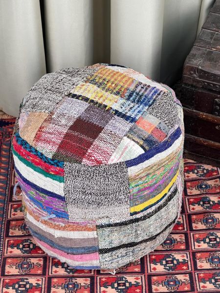 Nostaljik Kilim Puf Ölçü Çap 45 Cm Yükseklik 42 Cm