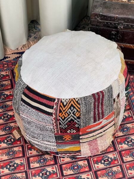 Nostaljik Kilim Puf Ölçü Çap 45 Cm Yükseklik 42 Cm