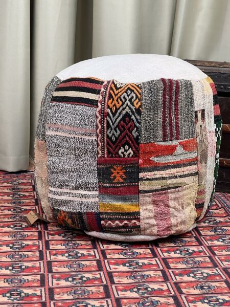 Nostaljik Kilim Puf Ölçü Çap 45 Cm Yükseklik 42 Cm